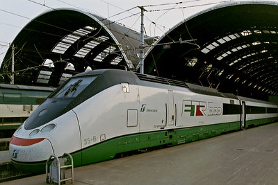 A black, white and green Eurostar, the Italian fastest train